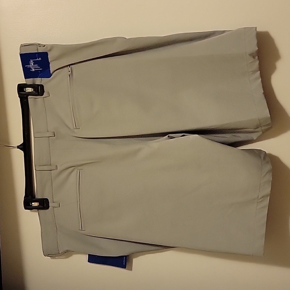 NWT: Guy Harvey Men's Performance Walking Shorts - Picture 5 of 15